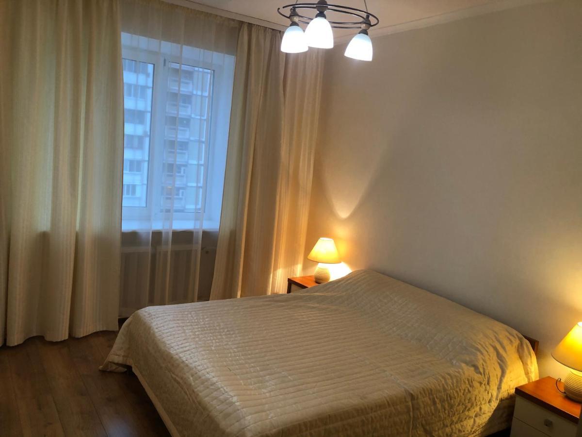 затишна 2х кімнатна біля метро академмістечко Apartment Kyiv